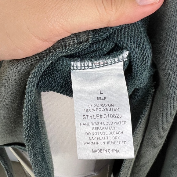 💚 2888. Terry Button Front Shacket - Picture 5 of 7